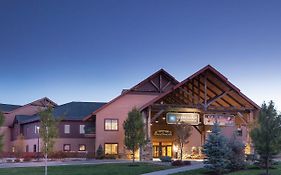 Glacier Canyon Lodge Deals